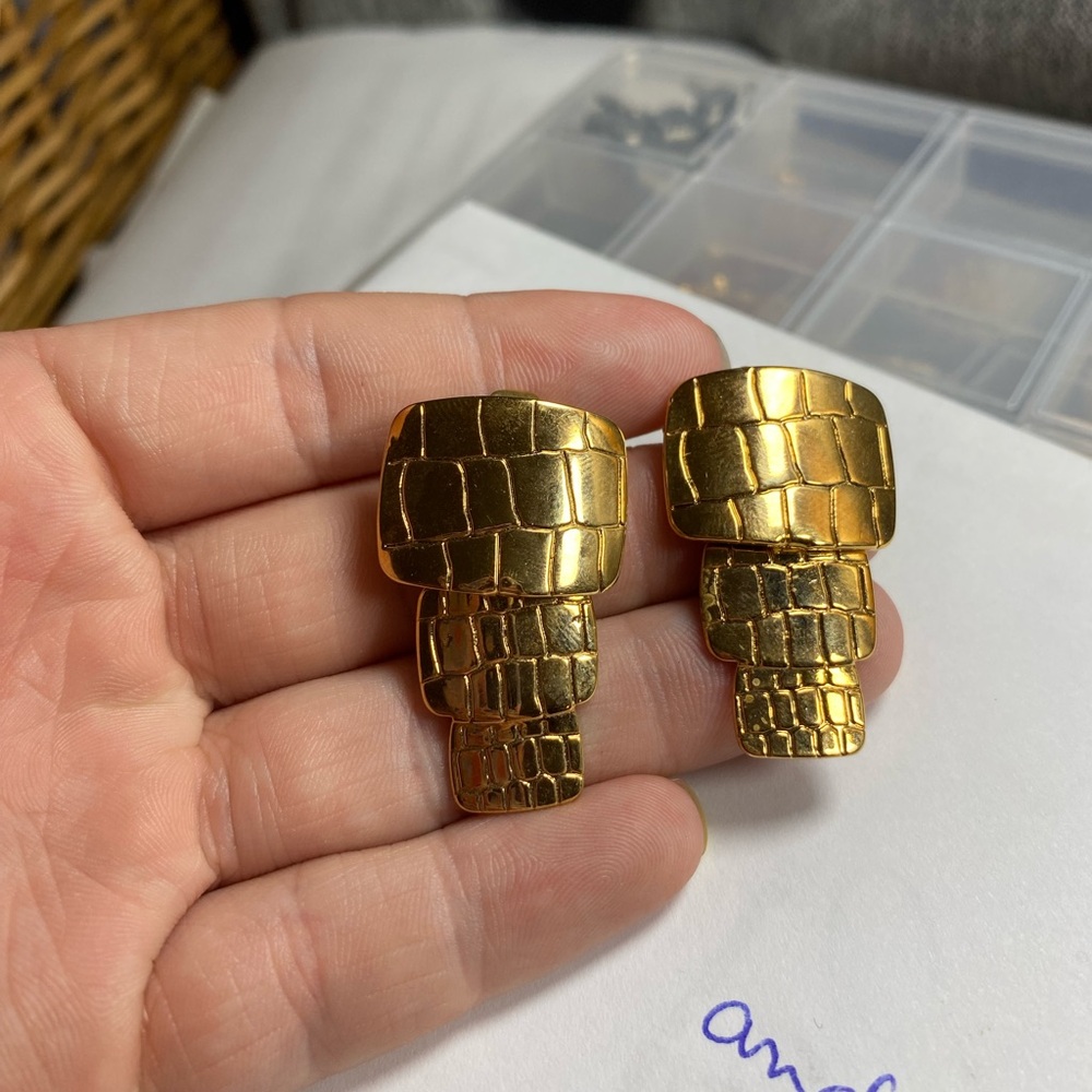 VINTAGE AVON Earrings